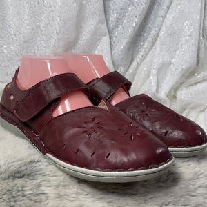 Propet Chloe 2e ww wide red vine leather comfort adjustable shoes size 10